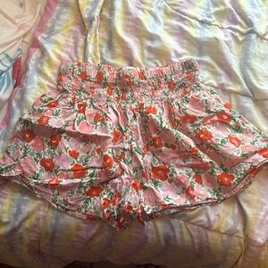 Adorable girls free assembly shorts! Size 18